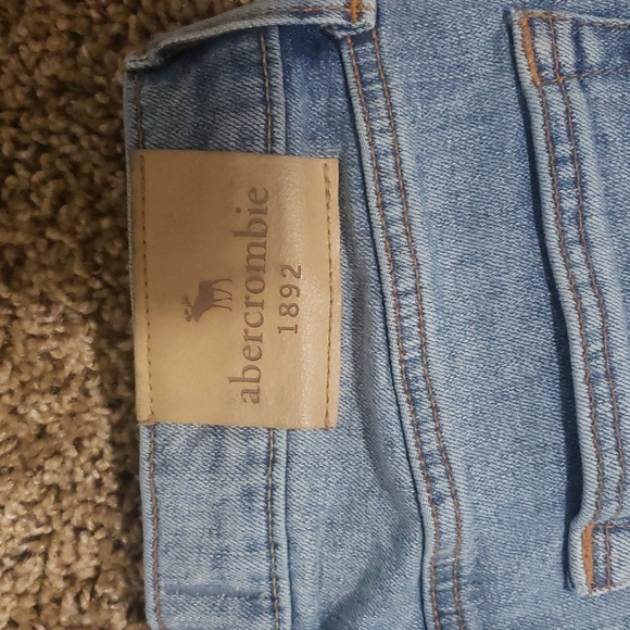 2 Abercrombie Kids Denim Shorts - Picture 5 of 9